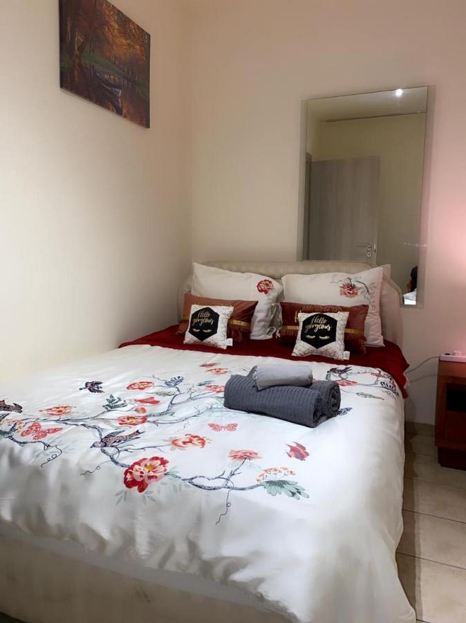 Larnaca Beach Apartment Extérieur photo